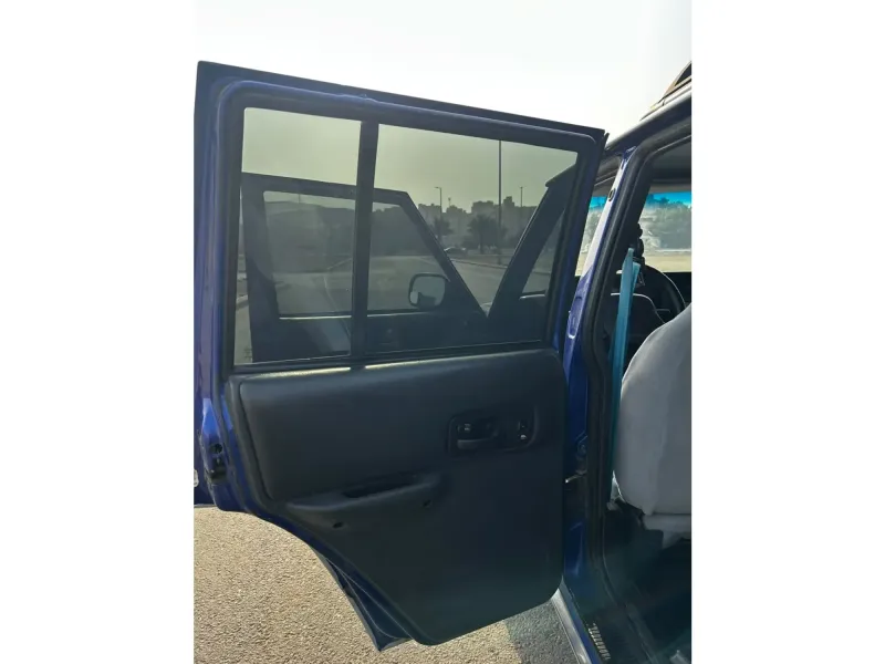 Jeep Cherokee 2000 8