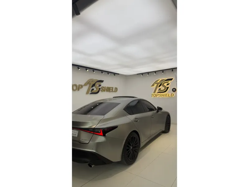 Lexus IS 2024 5