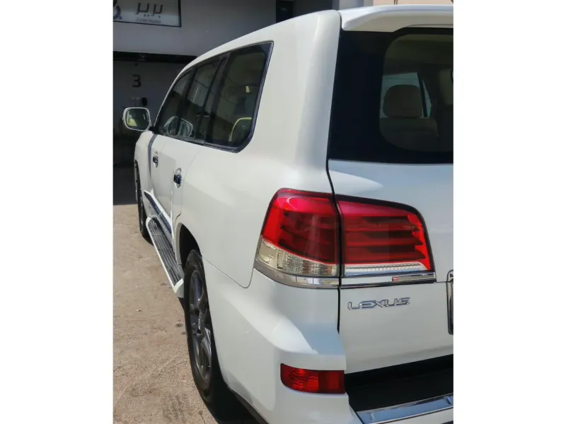 Lexus LX 2015 7