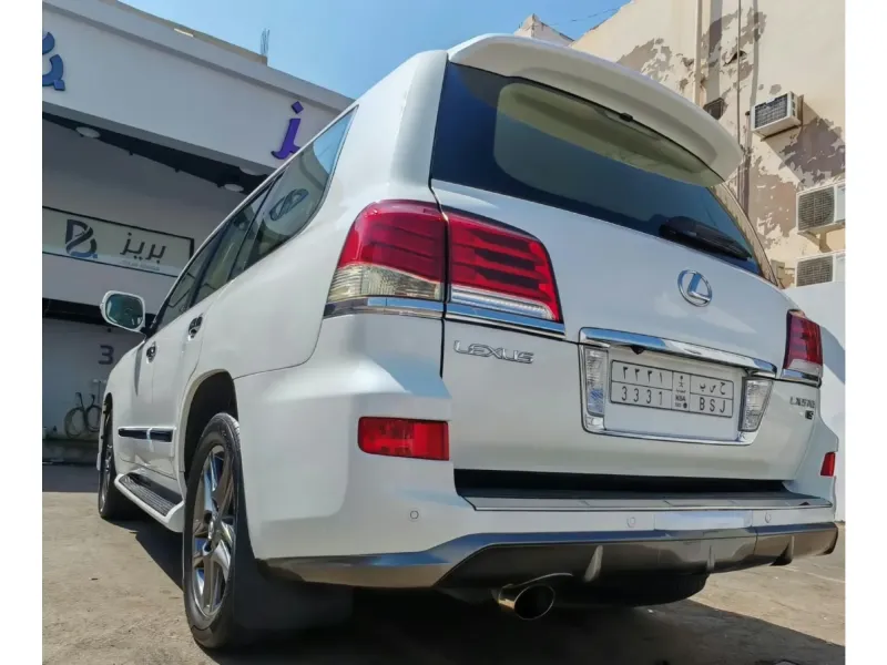Lexus LX 2015 14