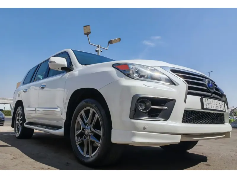 Lexus LX 2015 4