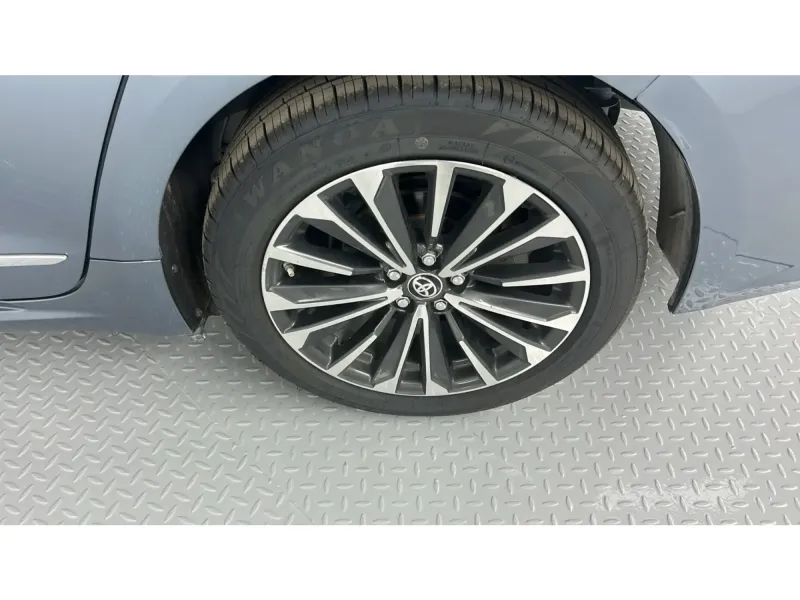 Toyota Corolla GLI 2024 25