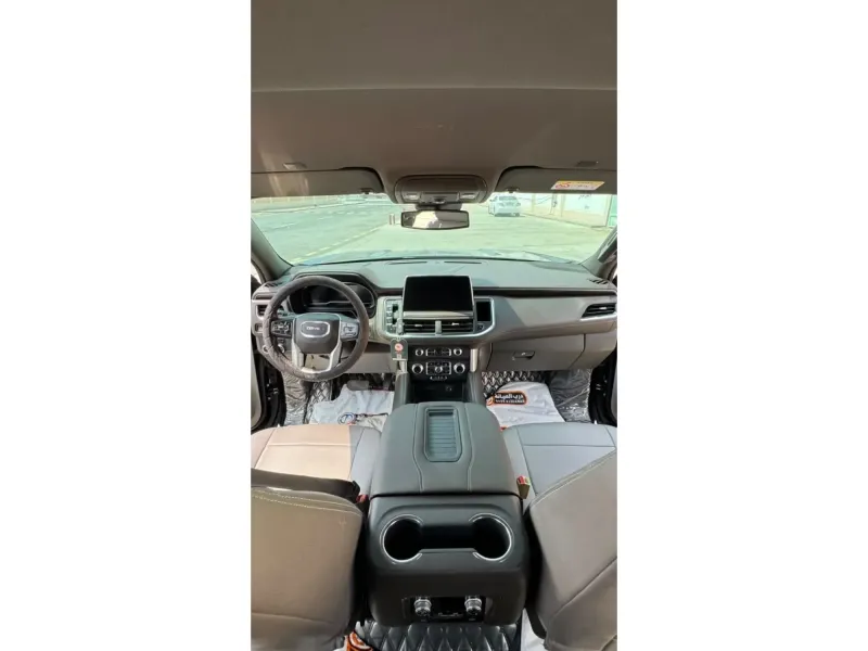 GMC Yukon XL 2023 7