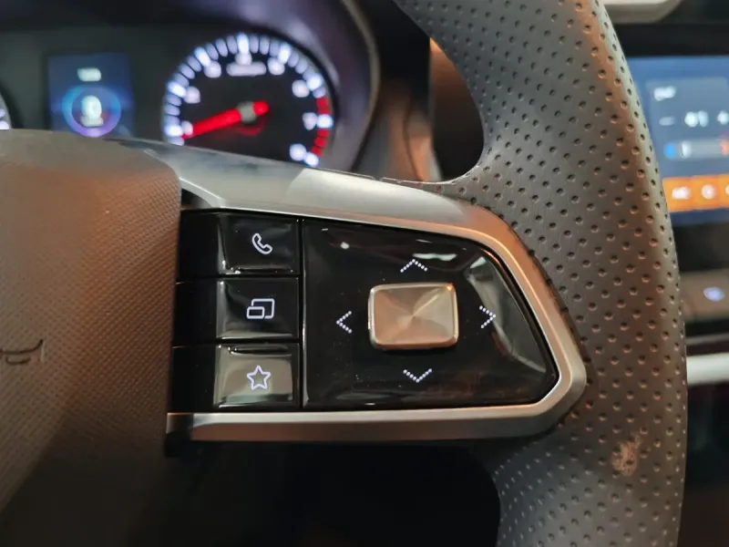 ام جي ZS 2025 استاندر 17