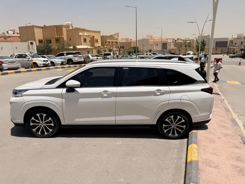 تويوتا فيلوز 2024 2