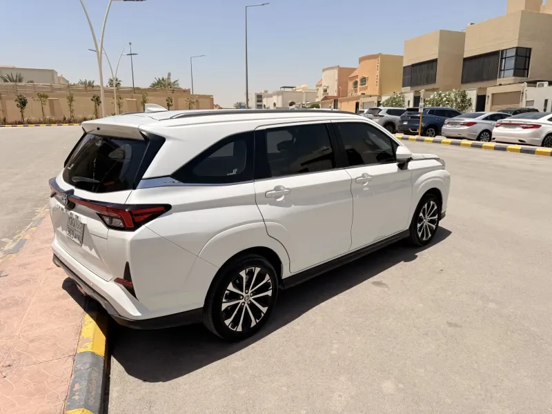 تويوتا فيلوز 2024 4