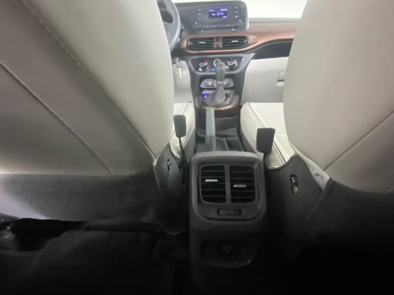 هيونداي جراند i10 فليت 2024 13