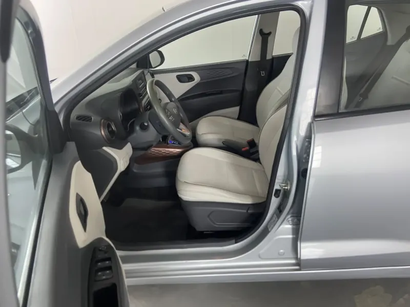 Hyundai GRAND i10 FLEET 2024 17