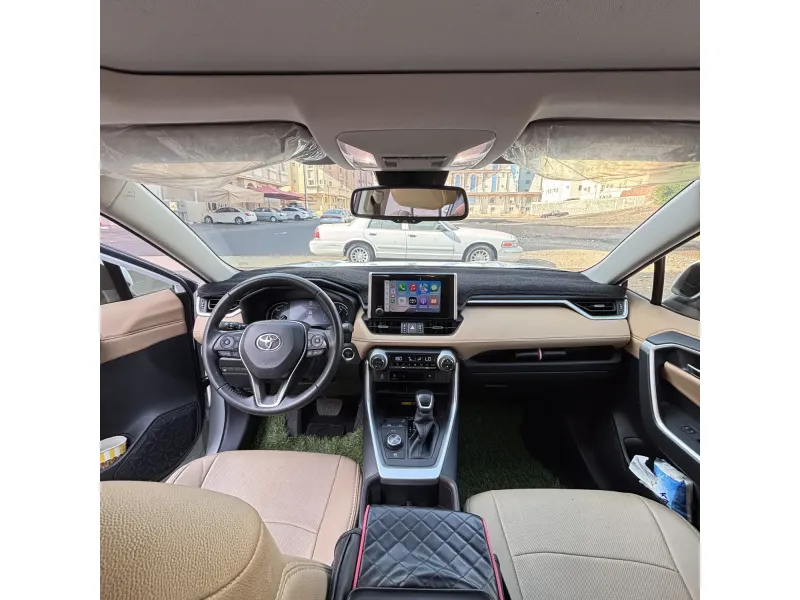 Toyota RAV4 2025 Hybrid full option 8