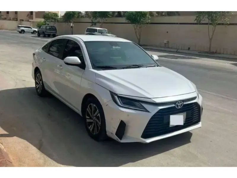 تويوتا يارس 2023 3