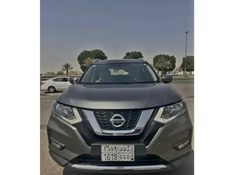 Nissan X-Trail 2020 1