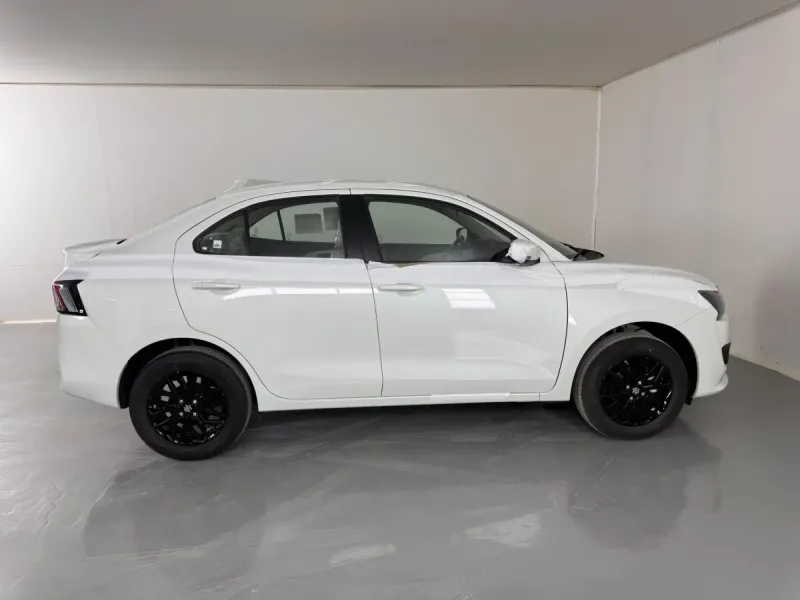 Suzuki Dzire GL 2027 10