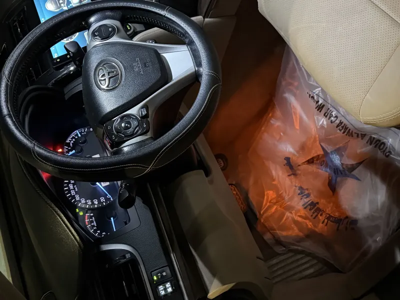 تويوتا كامري 2014 G LX  7