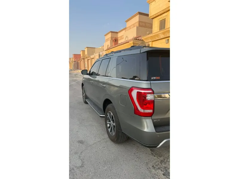 فورد اكسبيديشن 2019 3