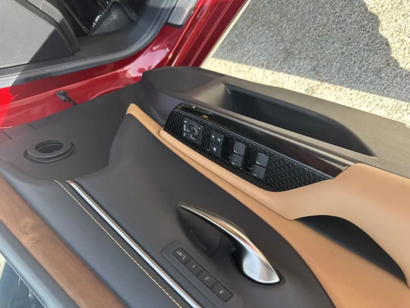 Lexus ES 2025 9