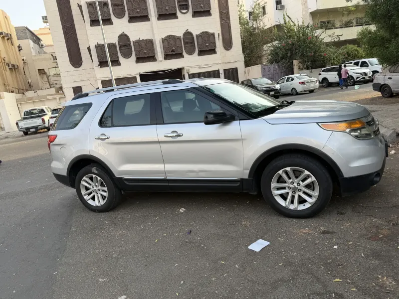 فورد اكسبلورر 2014فورد إكسبلورر XLT دفع رباعي 4WD – محرك 3.5 لتر  13