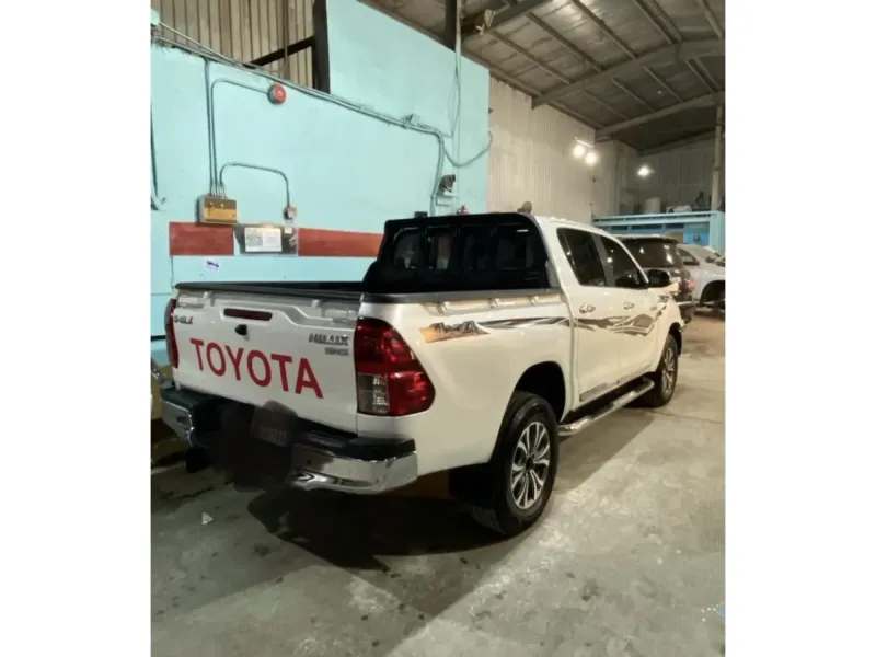 Toyota Hilux 2020 5
