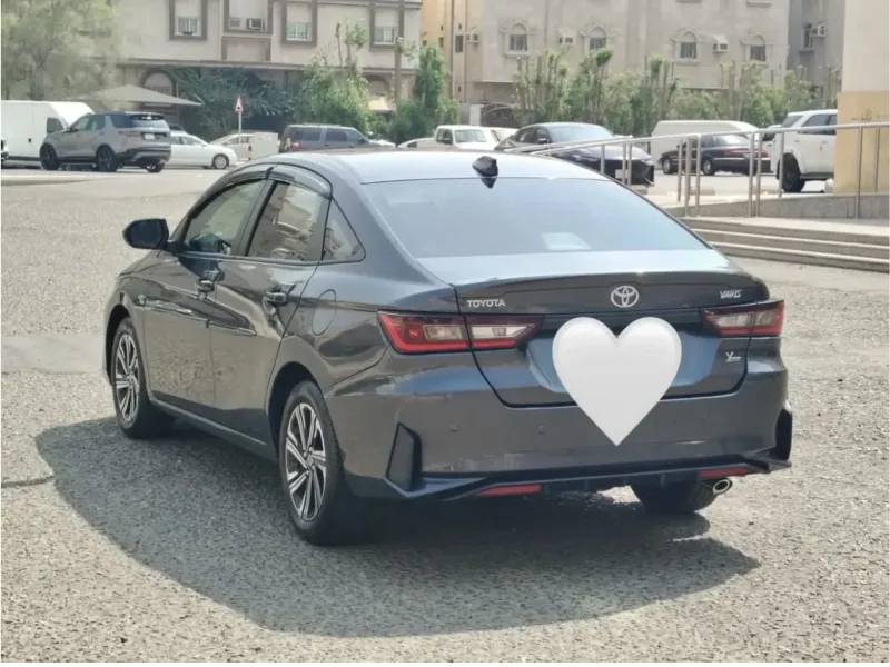 تويوتا يارس 2024 6