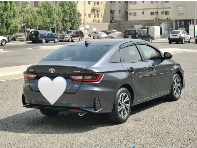 تويوتا يارس 2024 4