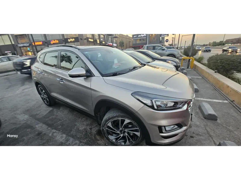Hyundai Tucson 2021 4