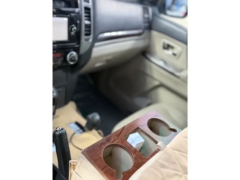 Mitsubishi Pajero 2016 9