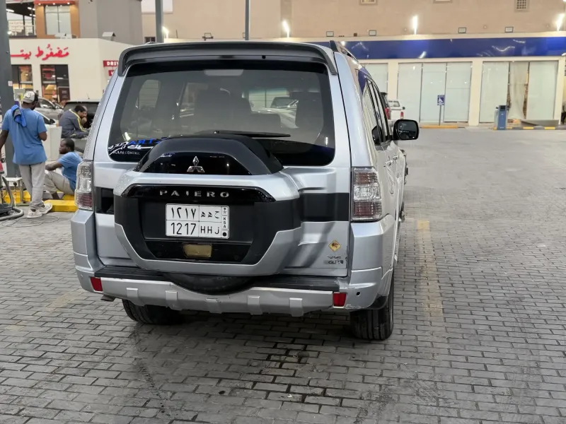 Mitsubishi Pajero 2016 7