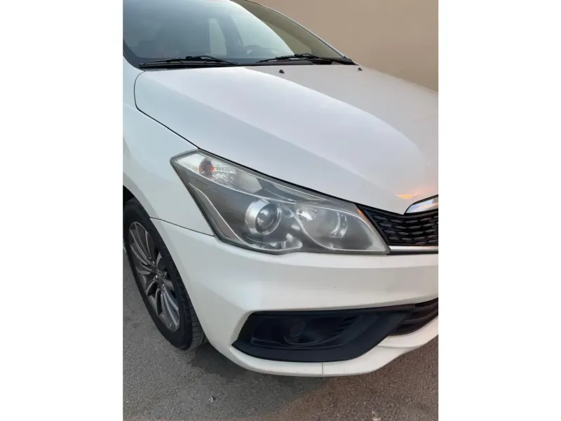 سوزوكي سياز 2024 24
