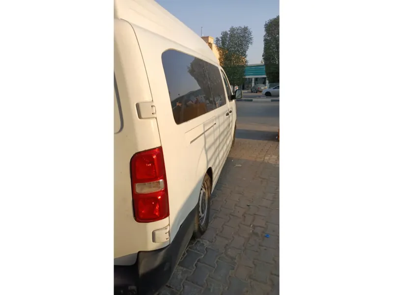بيجو اكسبرت فان 2020 3