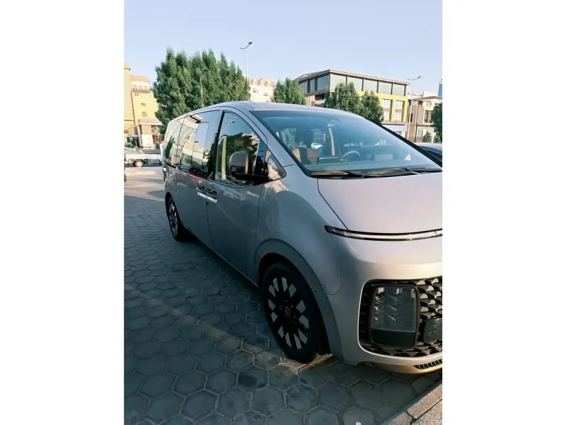 Hyundai Staria 2024 10