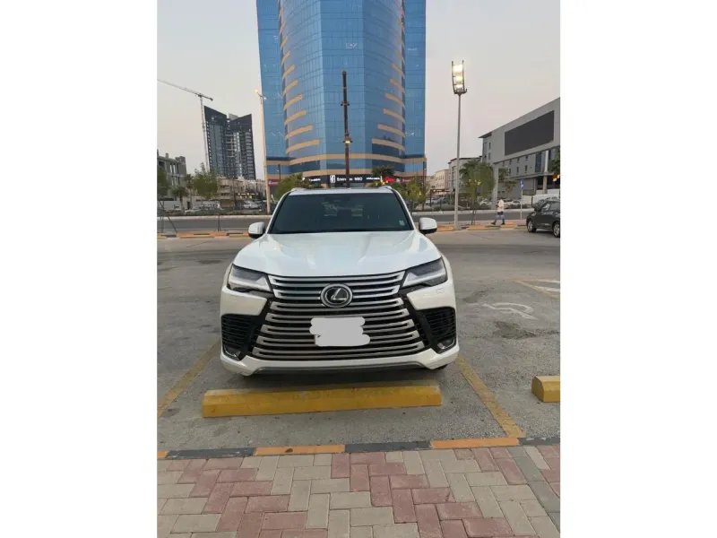 Lexus LX 2025 1
