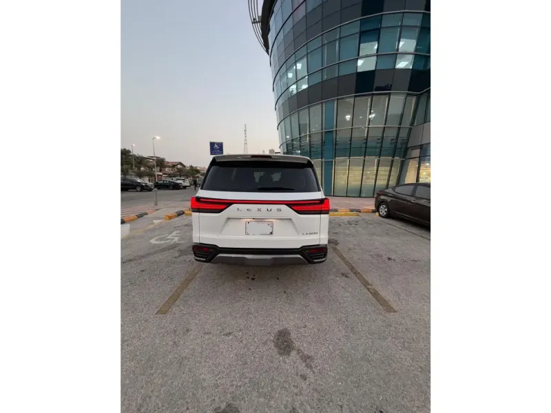 Lexus LX 2025 3