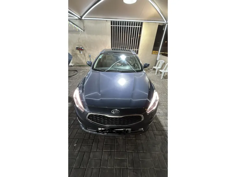 KIA Cadenza 2015 16