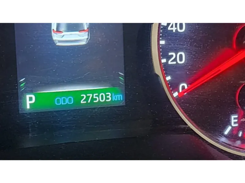 Toyota RAV4 2025 4