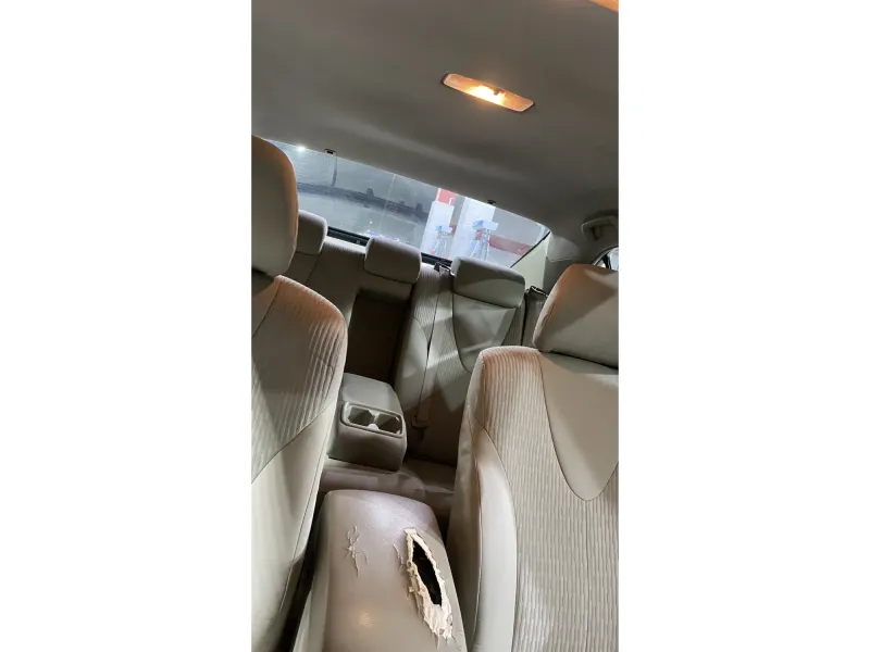 Toyota Camry 2011 6