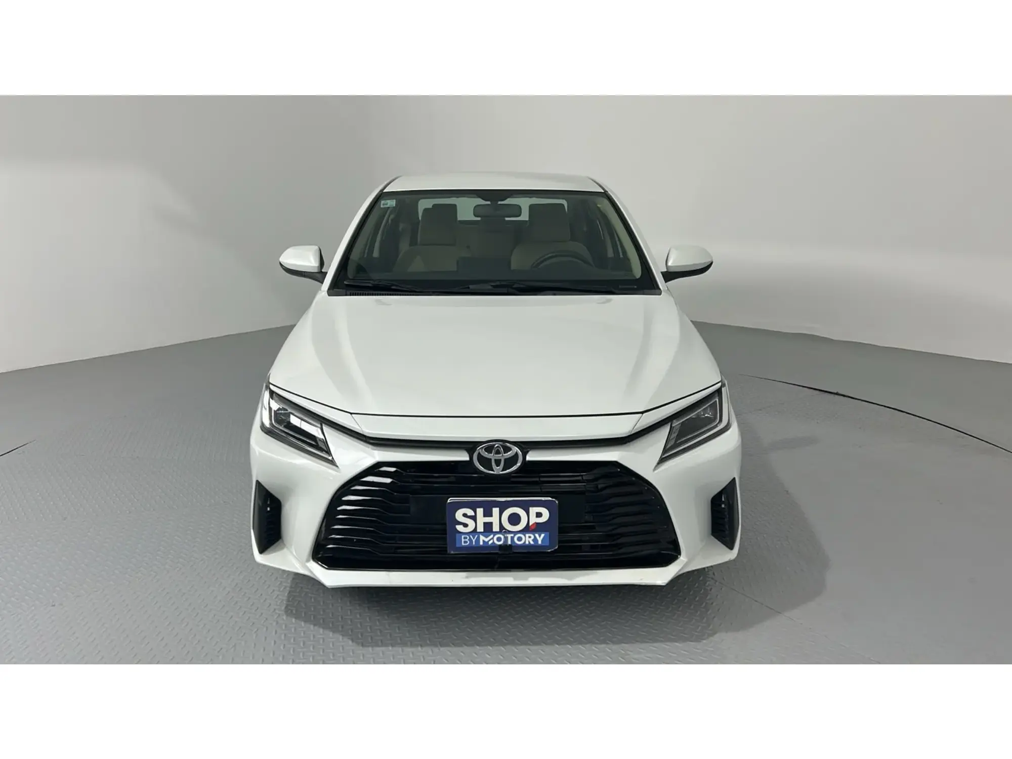 Toyota Yaris Y 2023
