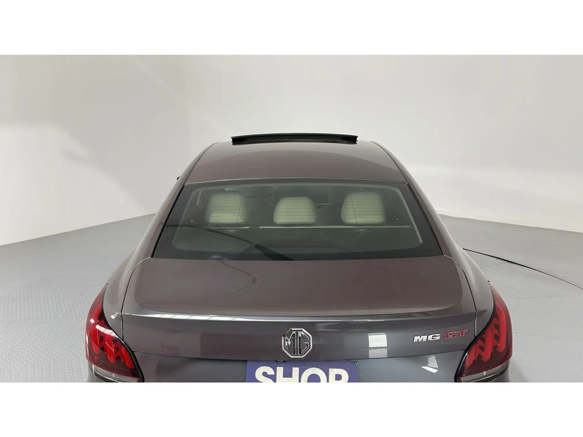 MG GT STD 2023