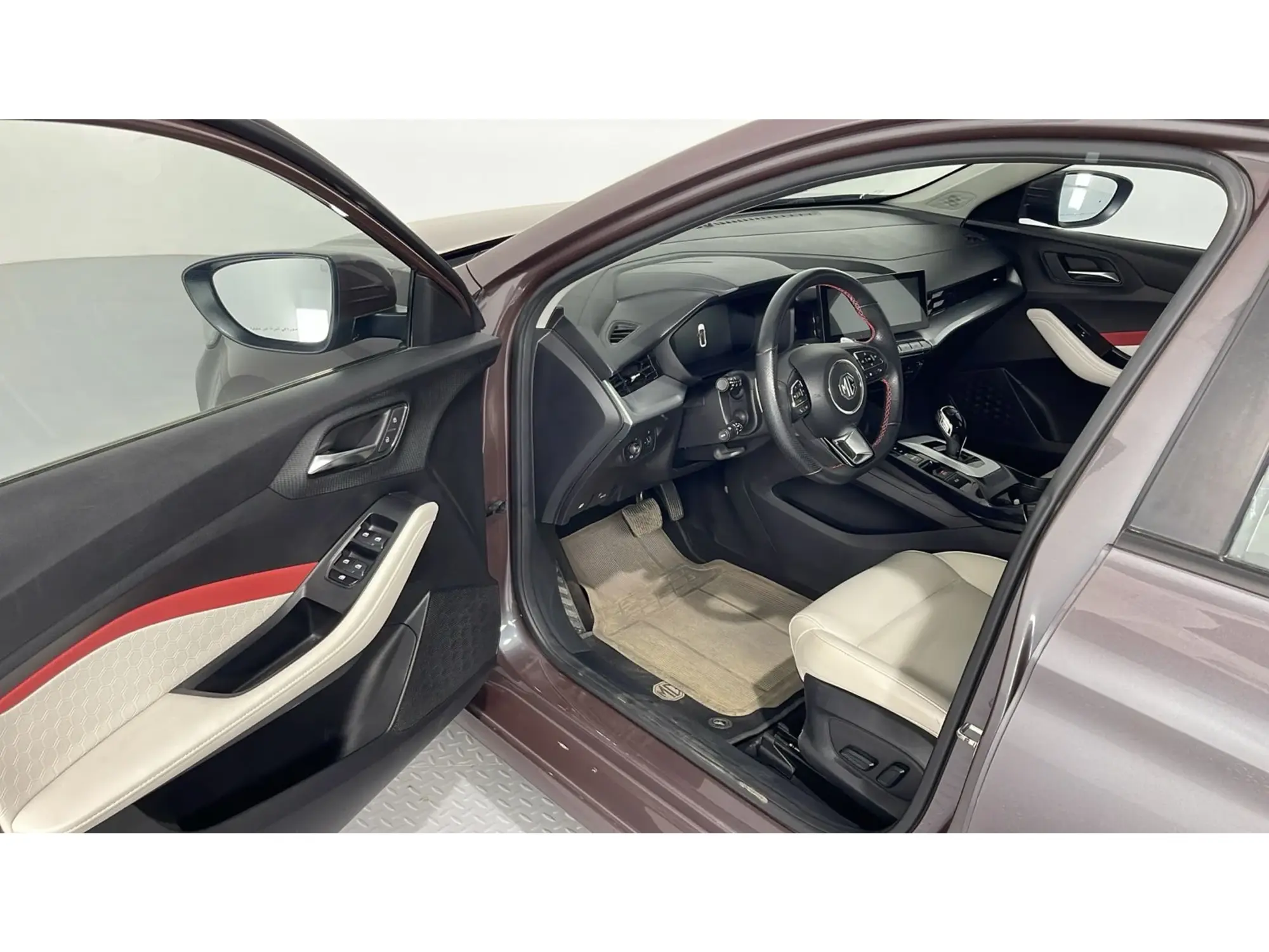 MG GT STD 2023
