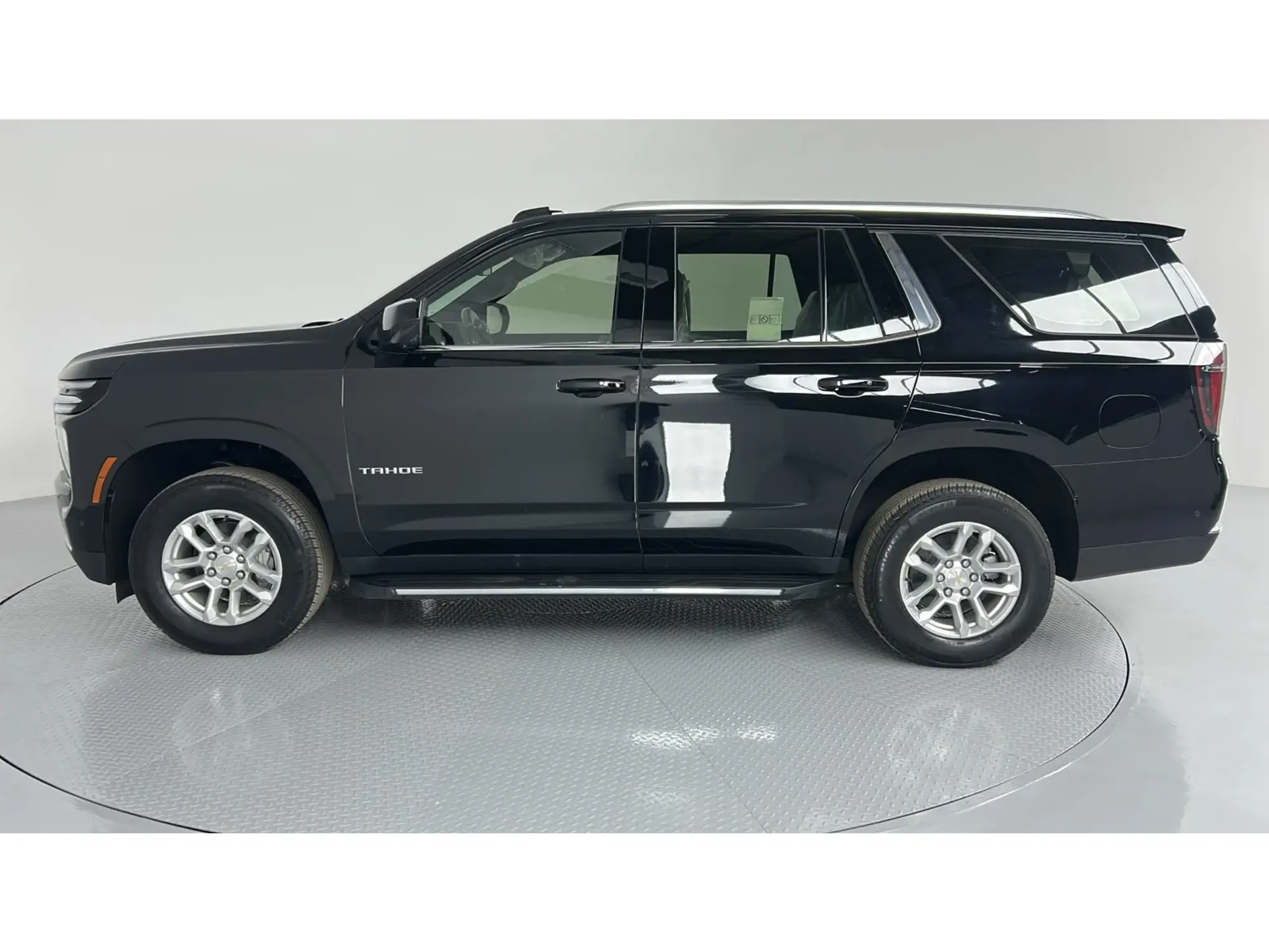 Chevrolet Tahoe LS RWD 2025
