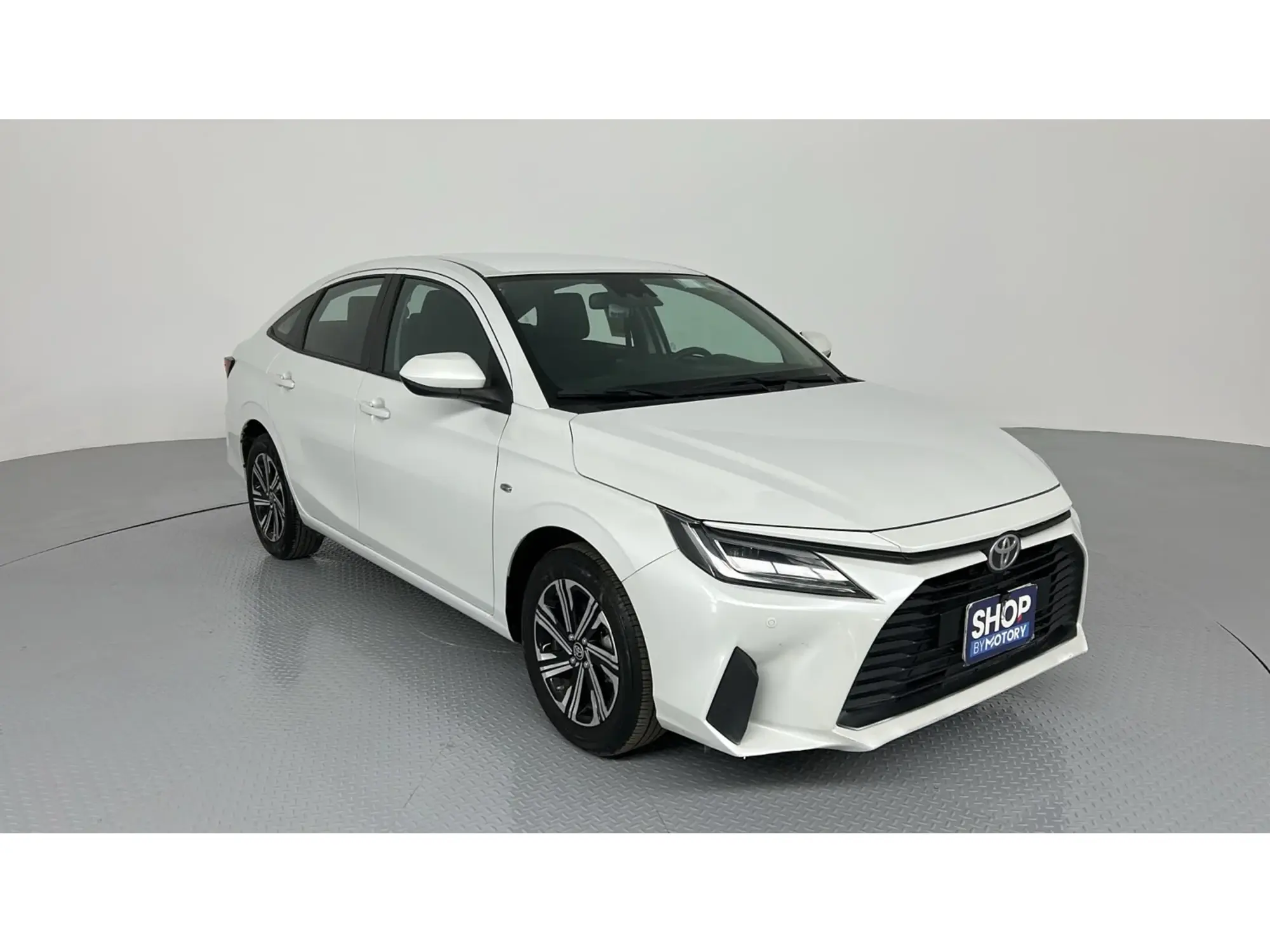 Toyota Yaris Y PLUS 1.3L 2024