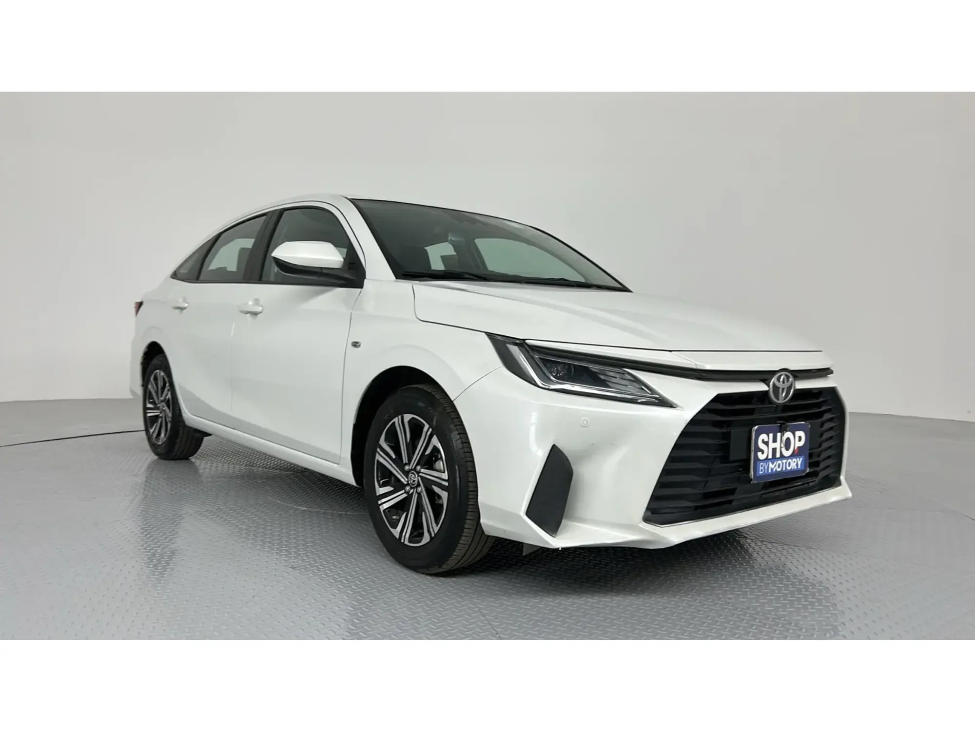 Toyota Yaris Y PLUS 1.3L 2024