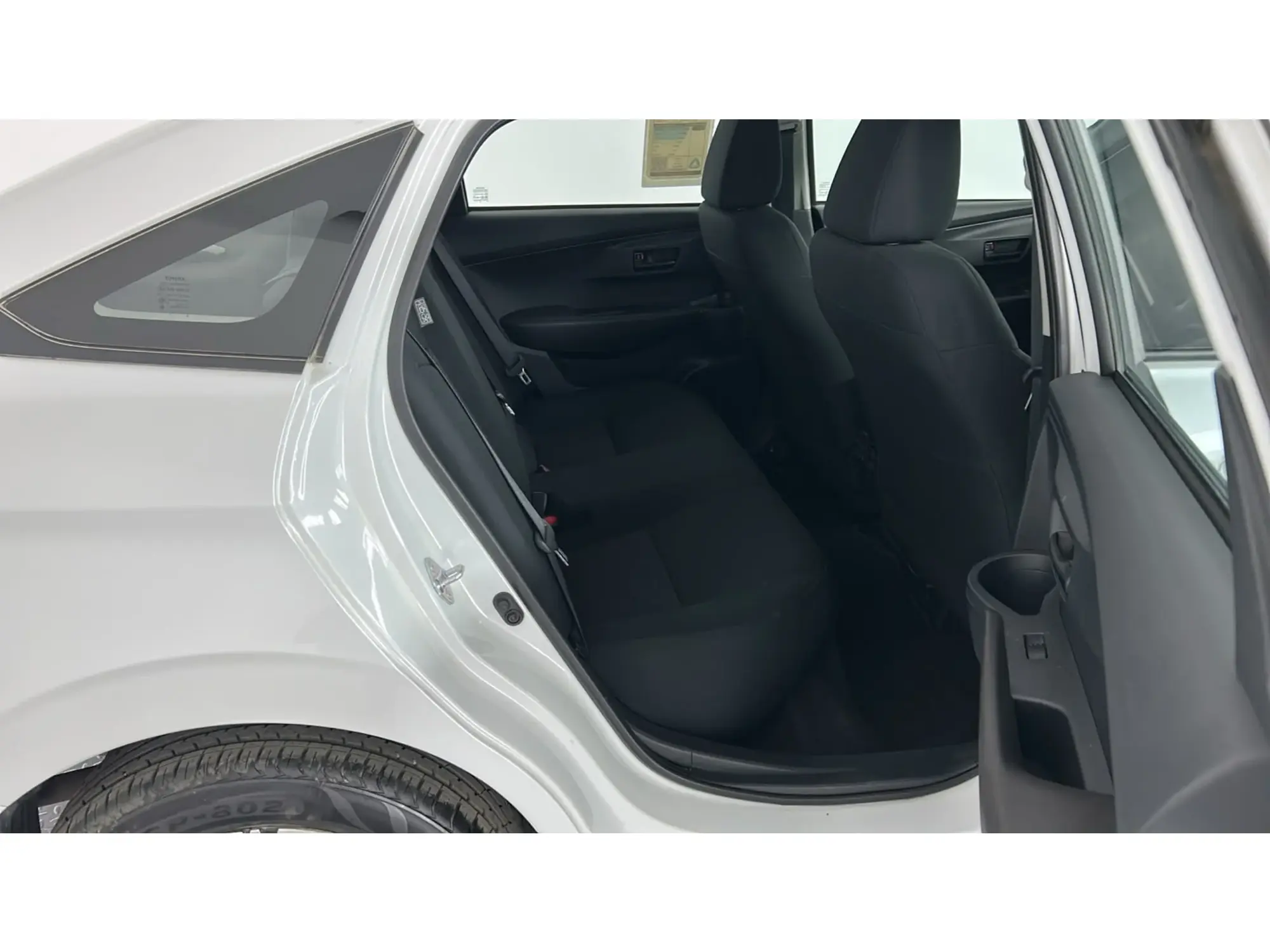 Toyota Yaris Y PLUS 1.3L 2024