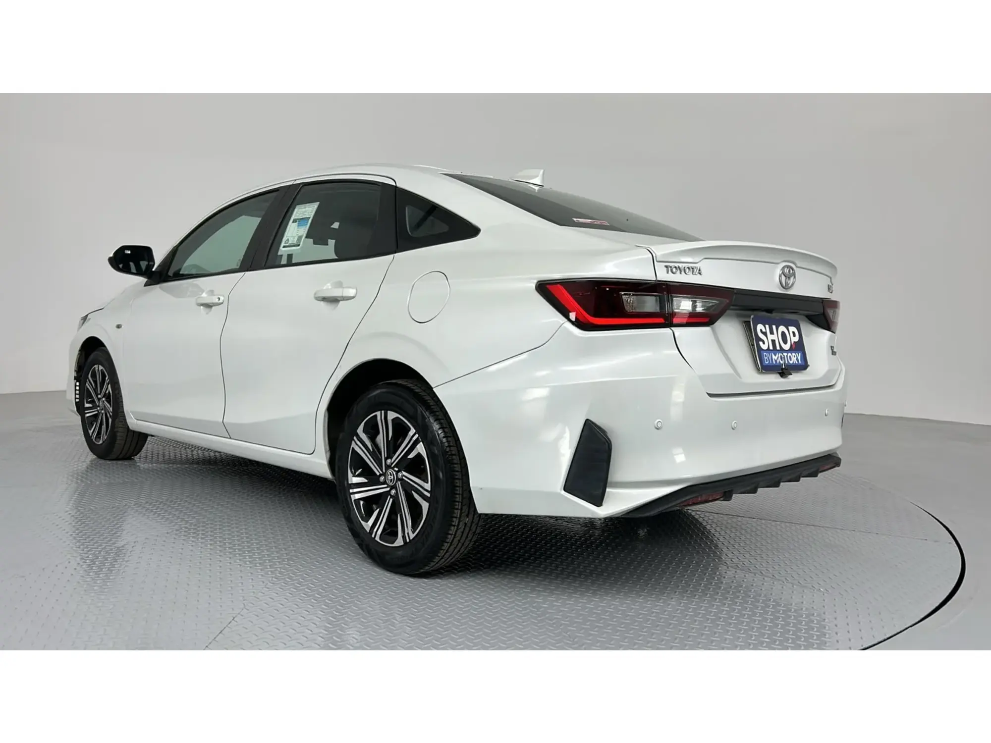 Toyota Yaris Y PLUS 1.3L 2024