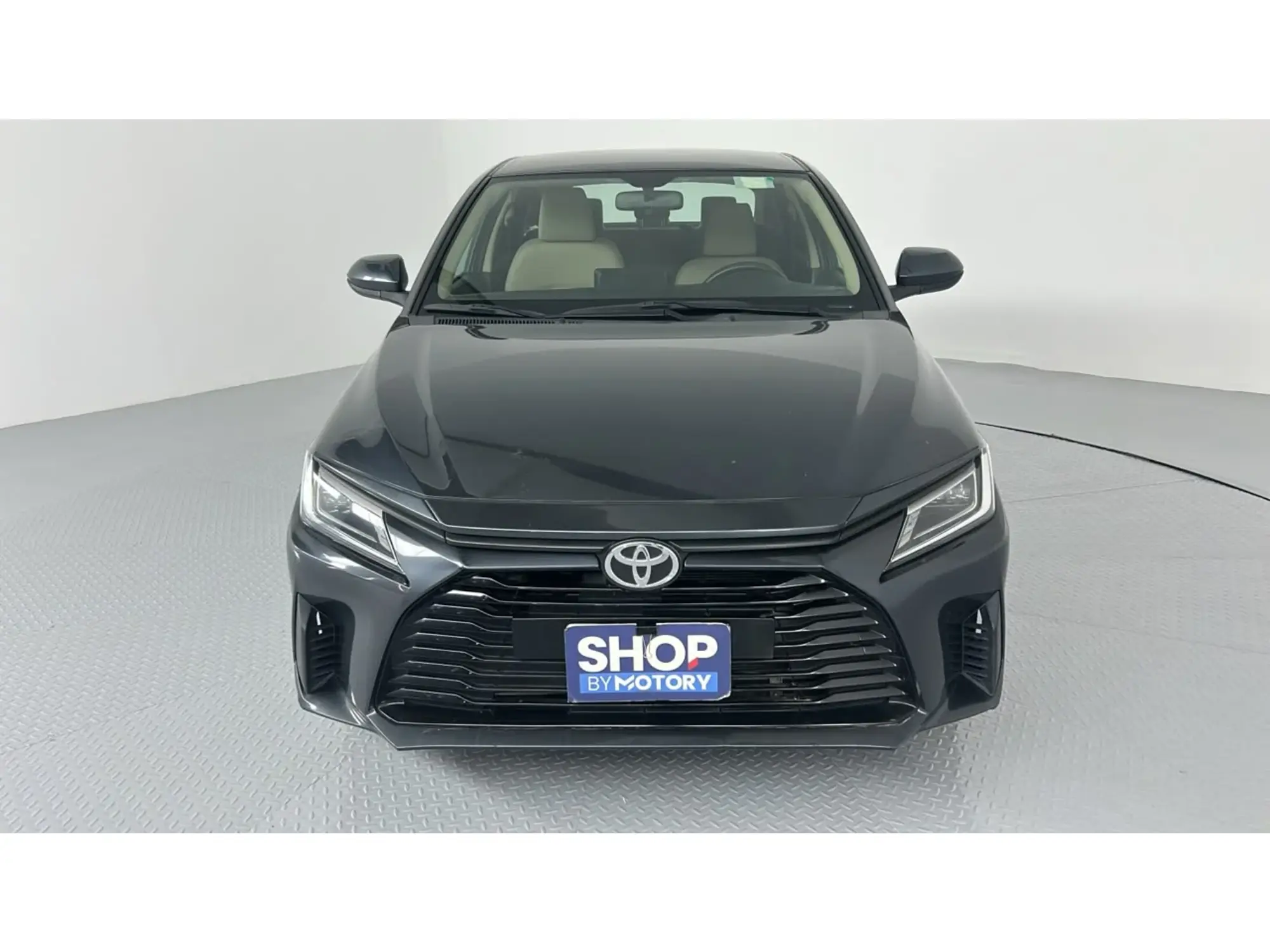 Toyota Yaris Y 2024