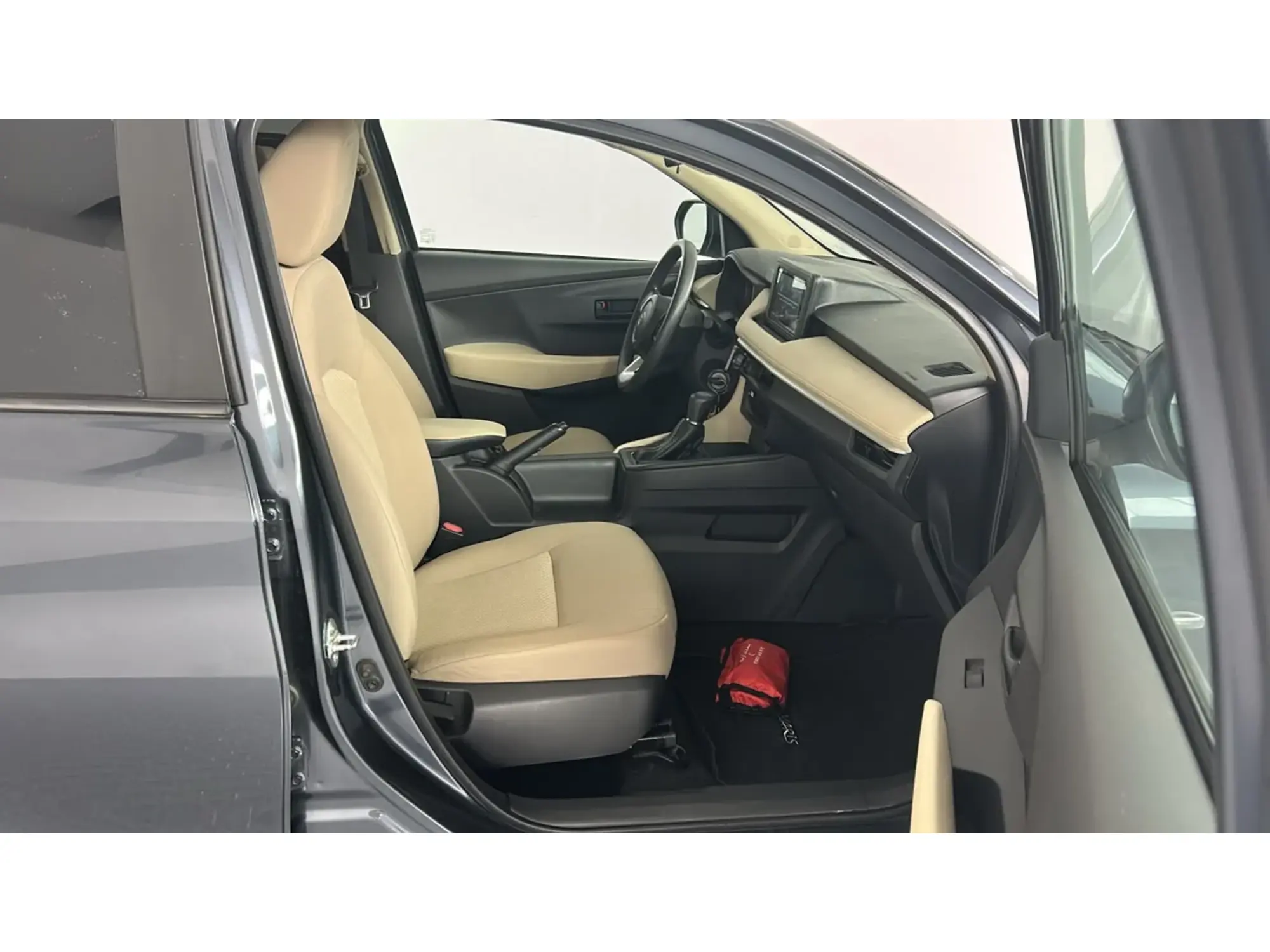 Toyota Yaris Y 2024