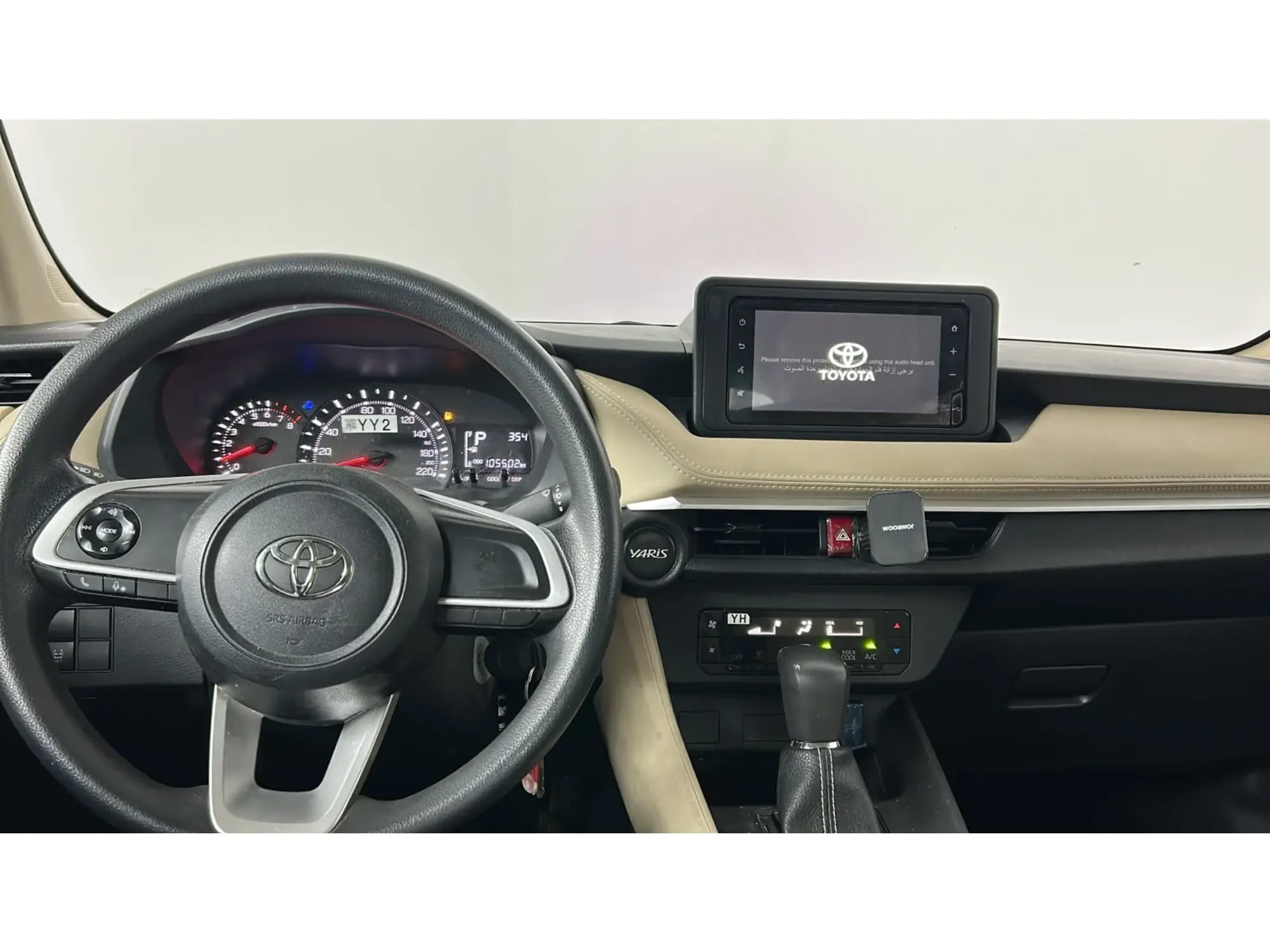 Toyota Yaris Y 2024