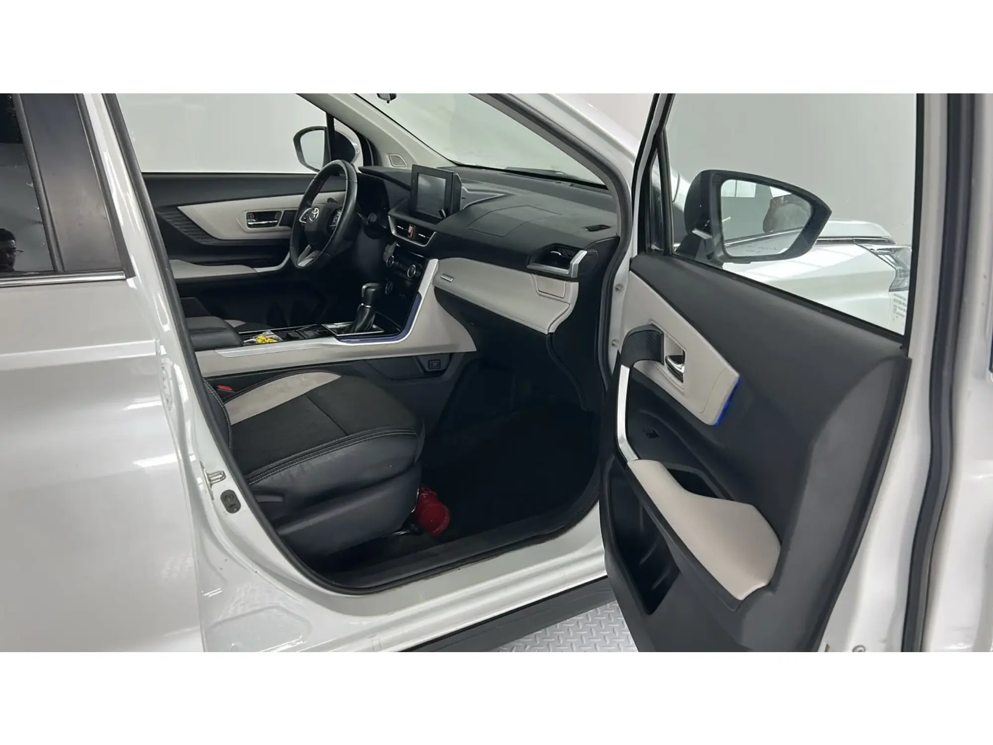 Toyota VELOZ GLX 2024