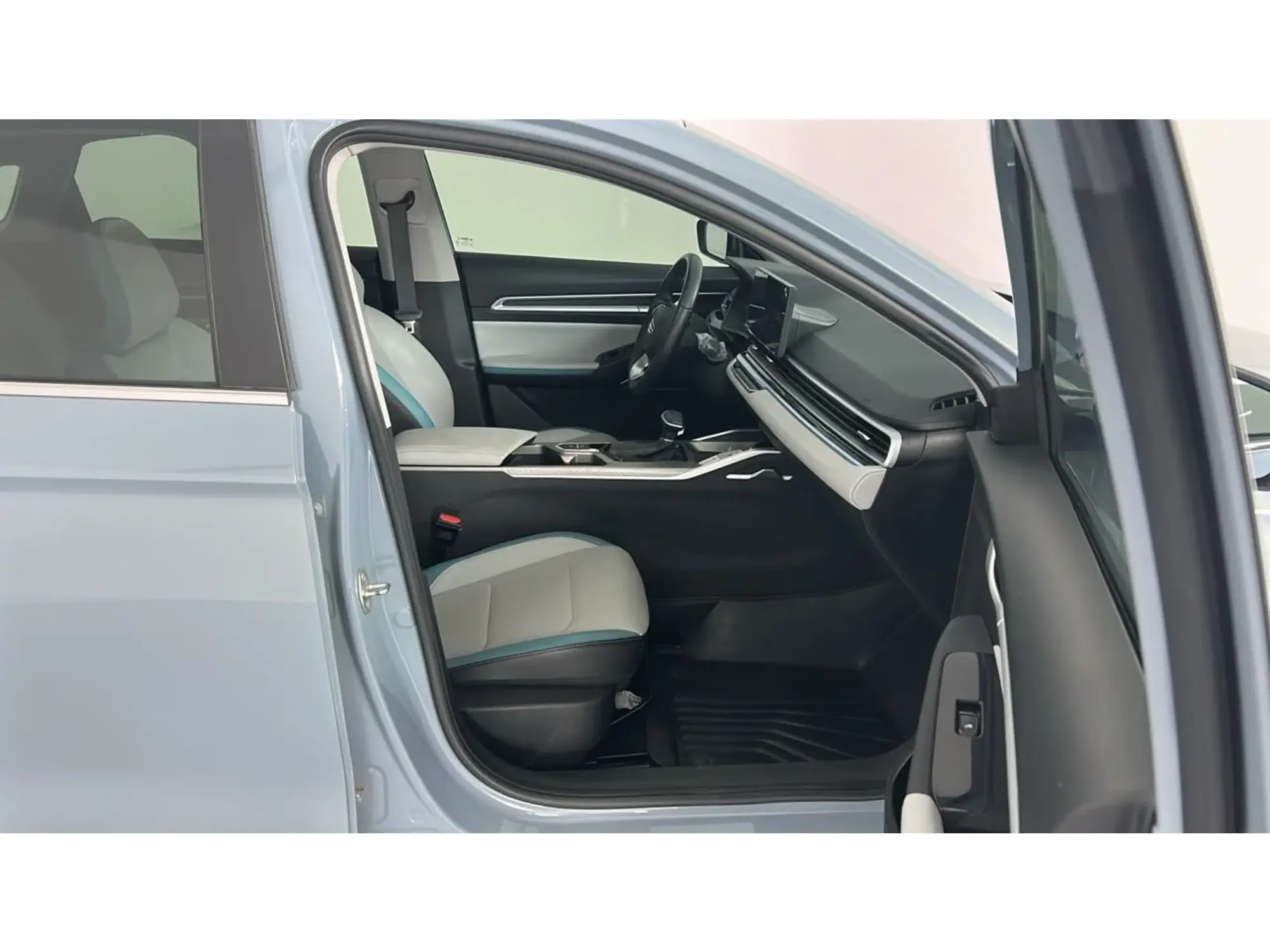 Geely Emgrand GF 2025