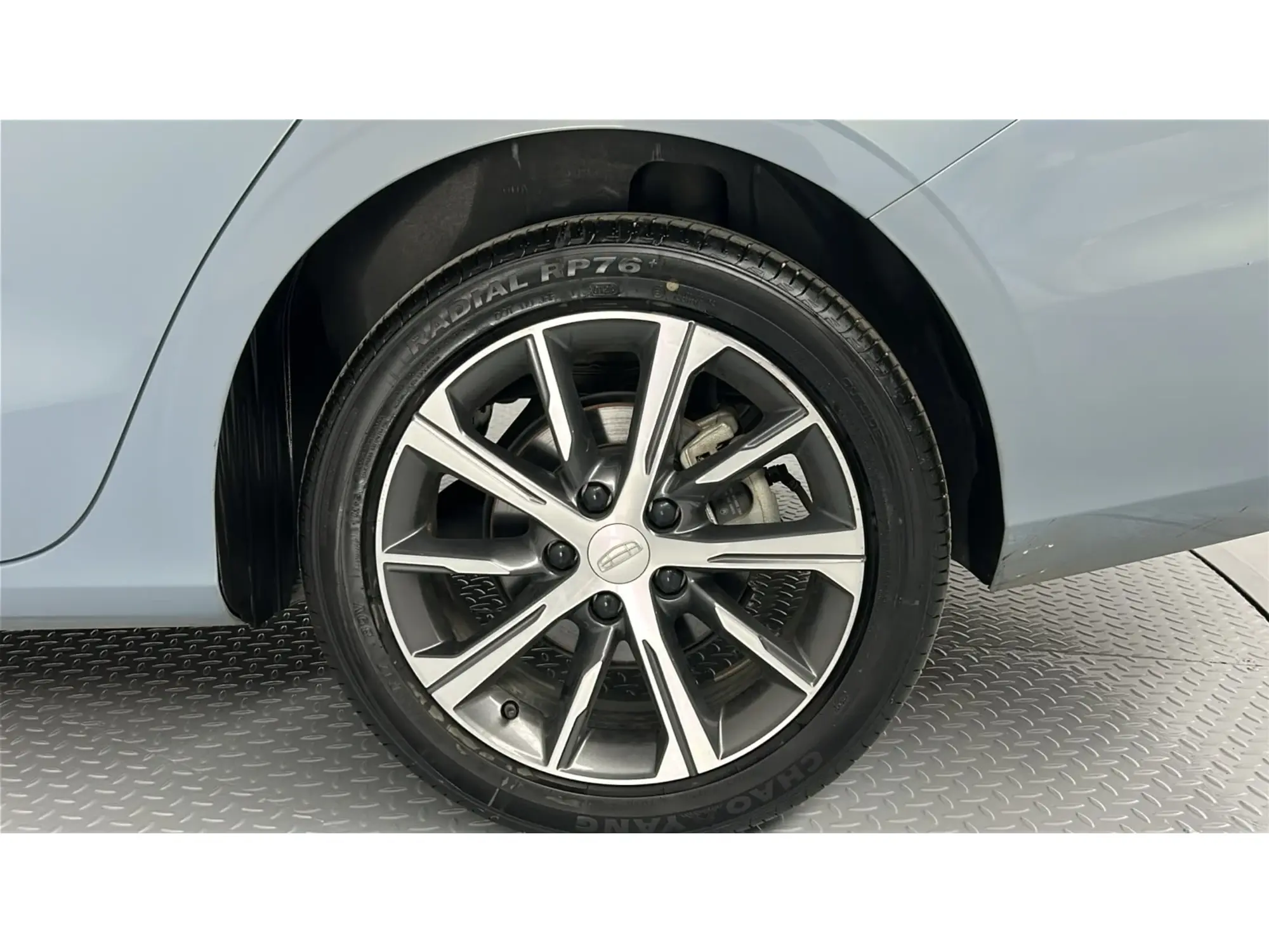 Geely Emgrand GF 2025