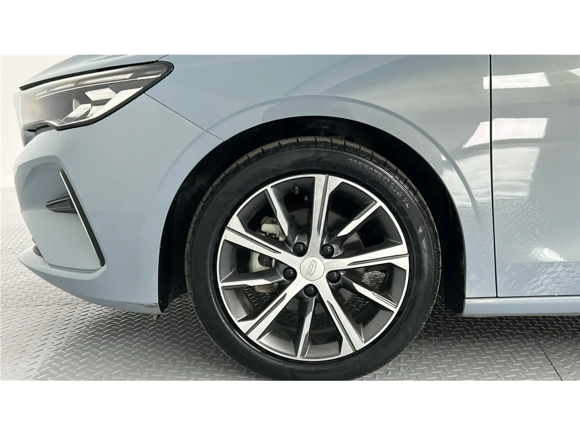 Geely Emgrand GF 2025