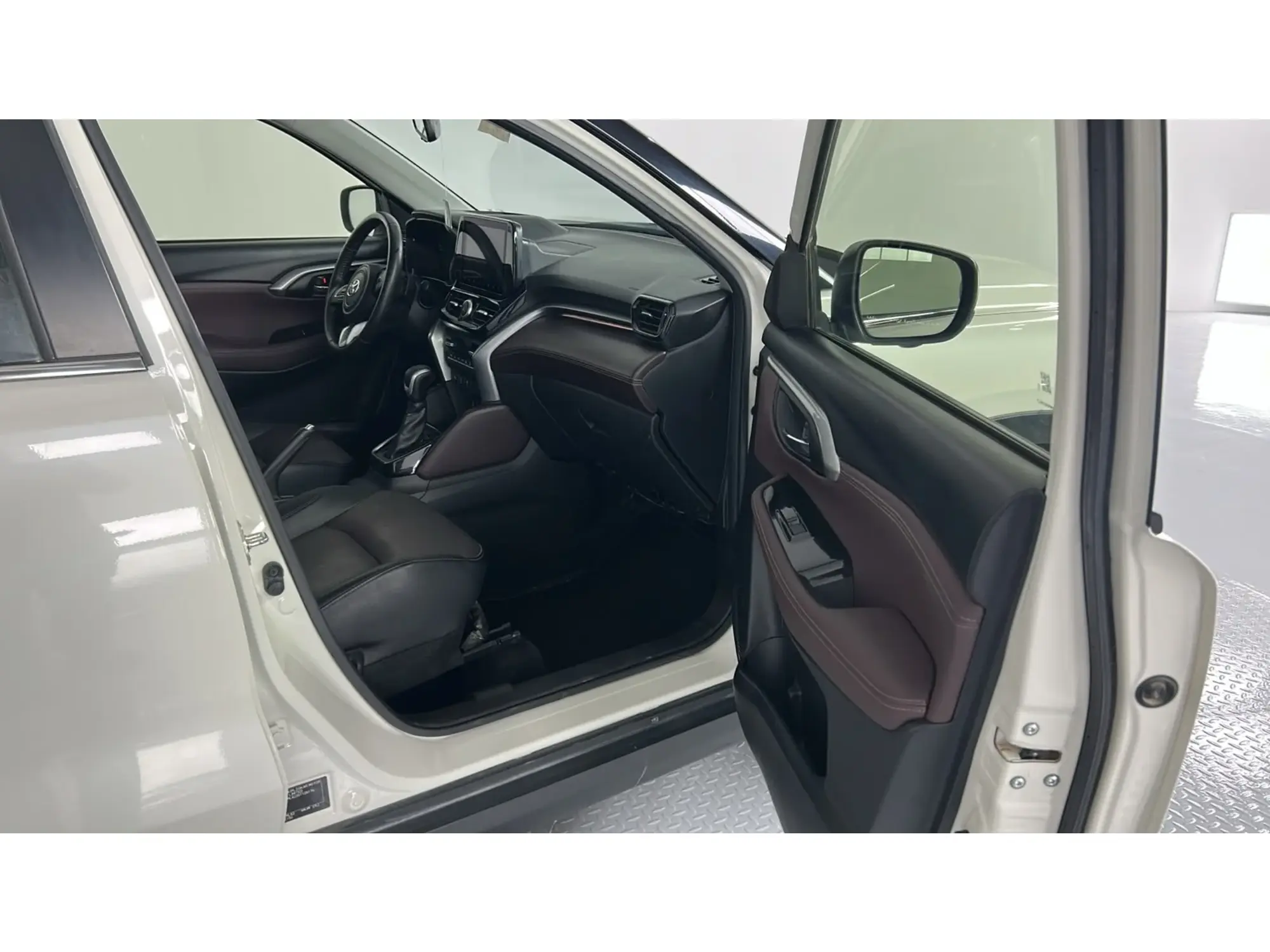 Toyota Urban Cruiser GLX 2025